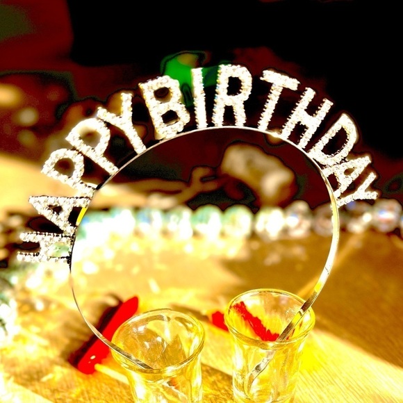 HAPPY BIRTHDAY TIARA - Picture 6 of 9